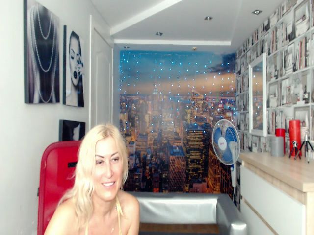 Live sex webcam photo for Lovely_della #258813045