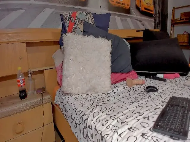 Live sex webcam photo for vanessalove23 #262756550