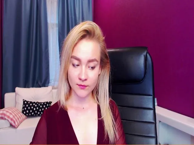 Live sex webcam photo for Kara_Smith #260387299