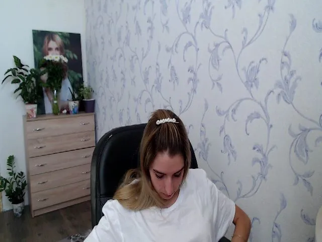 Live sex webcam photo for Springibabby #253657789