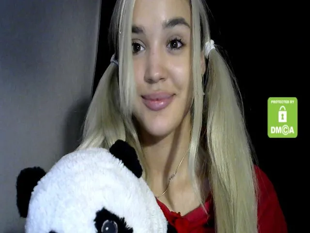 Live sex webcam photo for MyyDream #257762422