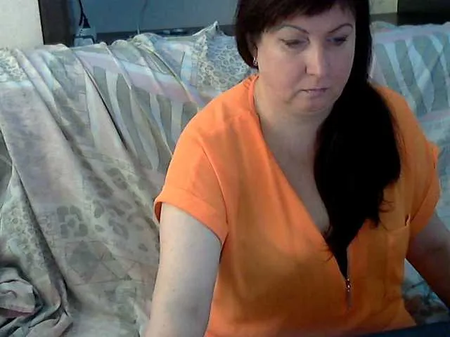 Live sex webcam photo for Milf4love #241278459