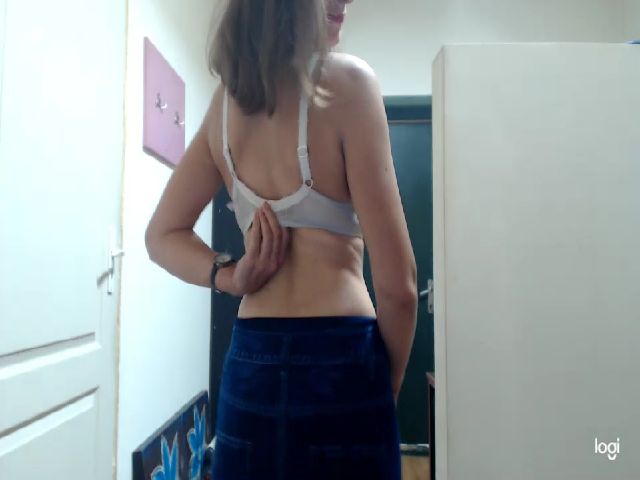 Live sex webcam photo for LorennaXHot #255930156