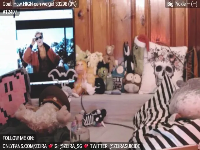 Live sex webcam photo for ZeiraStar #252737880