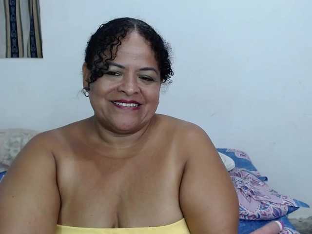 Live sex webcam photo for mariana0905 #241410748