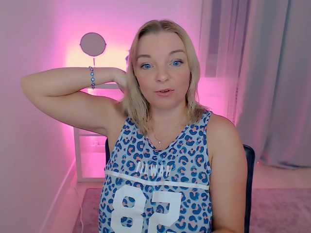 Live sex webcam photo for ReganLovely #263984028