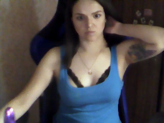 Live sex webcam photo for BattyCrystal #265592691