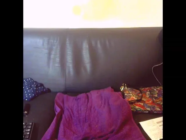 Live sex webcam photo for Sexygeny #258000938