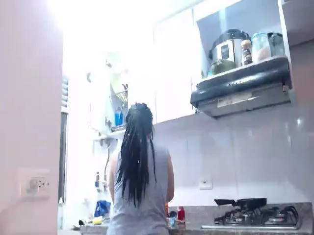 Live sex webcam photo for NinaFeliu #255779234