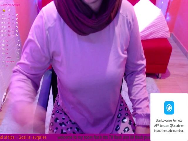 Live sex webcam photo for Sexyalicia4 #264068332