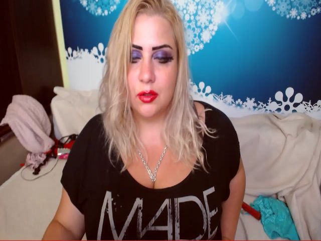 Live sex webcam photo for LustyMoniBBW #252815708