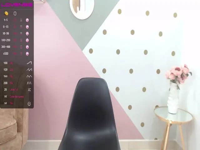 Live sex webcam photo for Gaby_babe #259937778