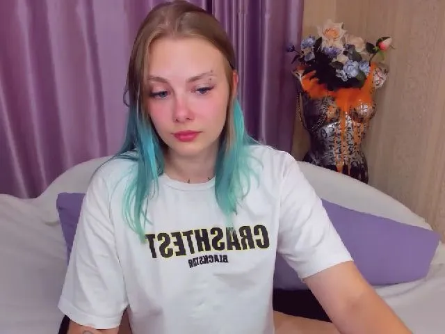 Live sex webcam photo for AprillSnow #265506839