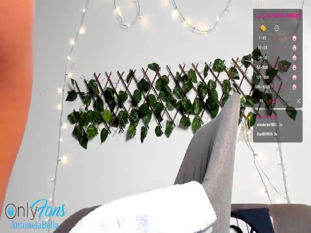 Live sex webcam photo for AntonelaBella #262437459
