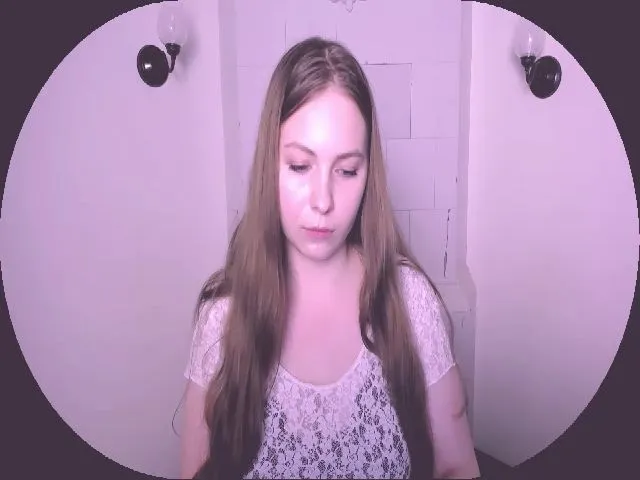 Live sex webcam photo for MollyMey #260989527