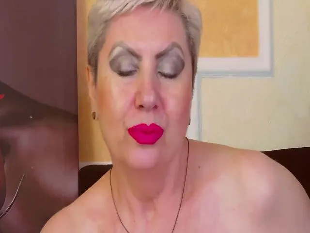 Live sex webcam photo for LADY__POSH #255827469