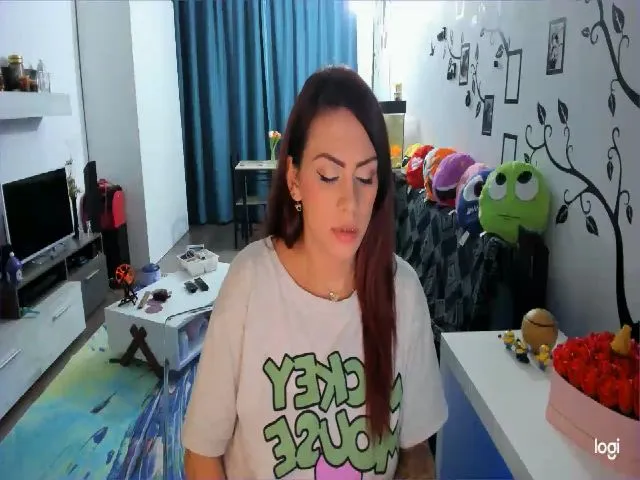 Live sex webcam photo for OneLife_ #252666598