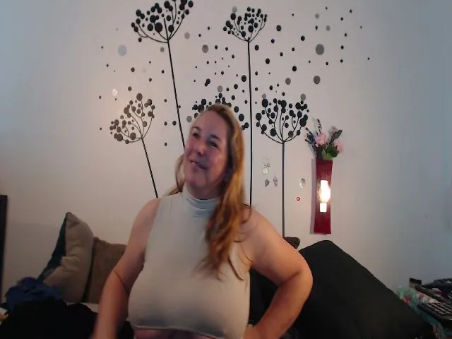 Live sex webcam photo for voluptuousDDD #256025250