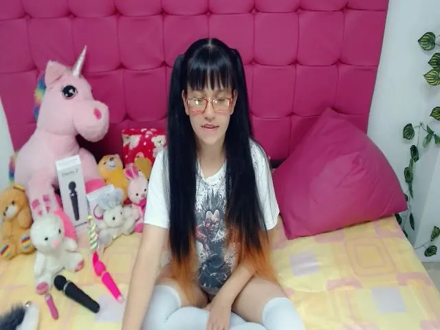 Live sex webcam photo for Pink_queenn #254736163