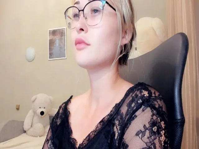 Live sex webcam photo for Mistress_Eva_ #256425171