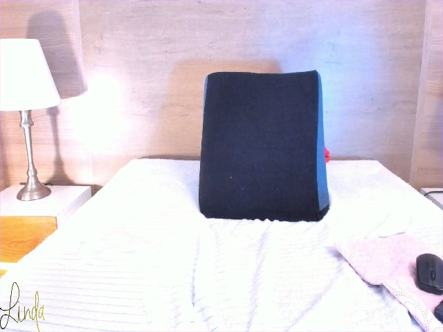 Live sex webcam photo for Linda_parker #262517859