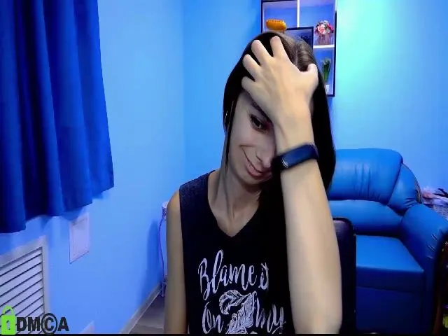 Live sex webcam photo for Sweet_Lizza #258247513