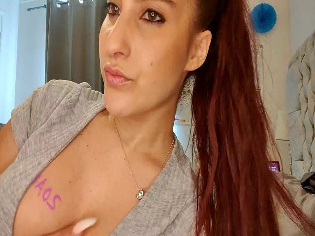 Live sex webcam photo for riamartinez #253762656