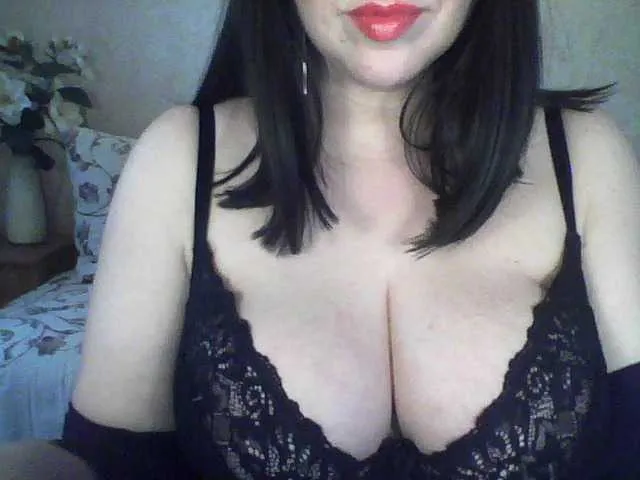 Live sex webcam photo for VikaBigSize #241493429