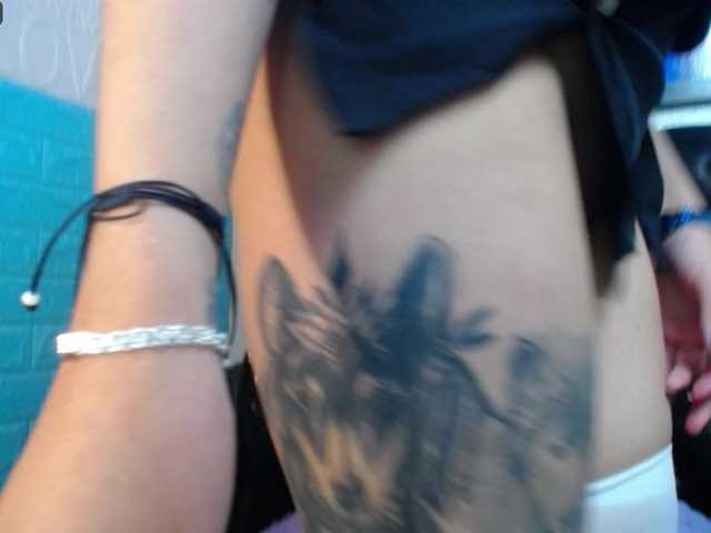 Live sex webcam photo for Violetatoo #241050936