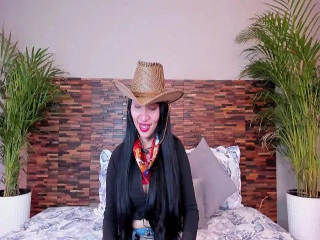Live sex webcam photo for Alanna_Brown #263185934