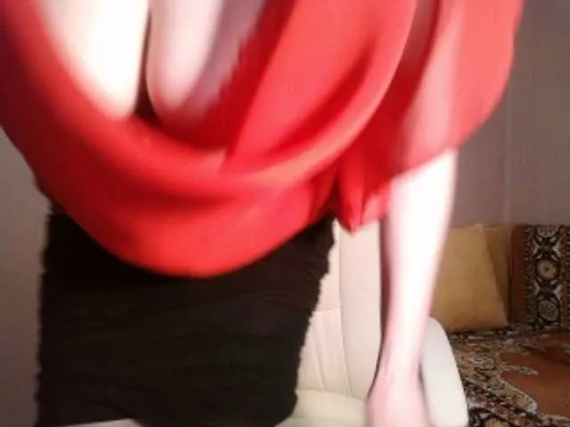 Live sex webcam photo for leeloofire #241387415