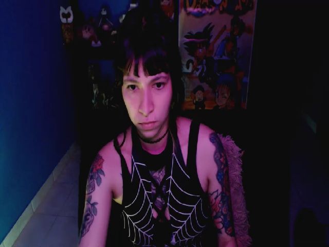 Live sex webcam photo for umaru_michae #252991612