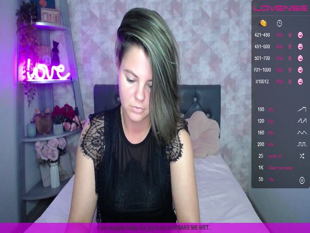 Live sex webcam photo for AliCooper_ #256009752