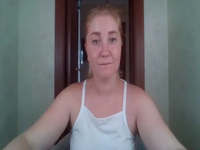 Live sex webcam photo for Ollydoll1 #259356196