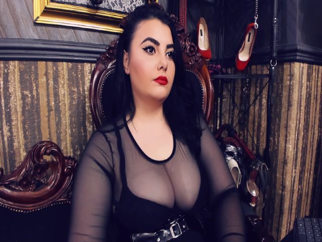 Live sex webcam photo for MelissaGlow #258147193