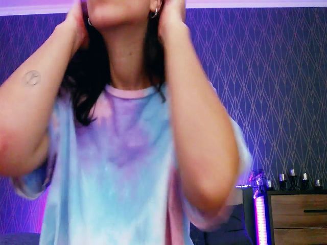 Live sex webcam photo for XDaphneMoss #259488273