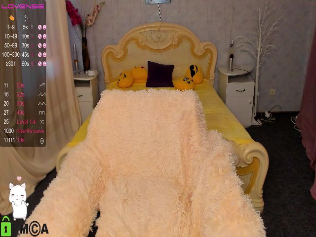 Live sex webcam photo for Melanie_hill_ #258659199