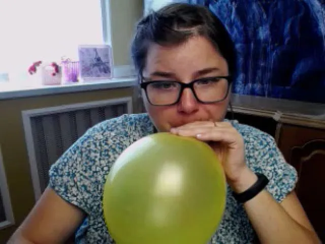 Live sex webcam photo for MonLais #264231053