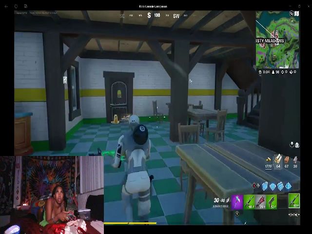 Live sex webcam photo for hennyhoneypot #255817291