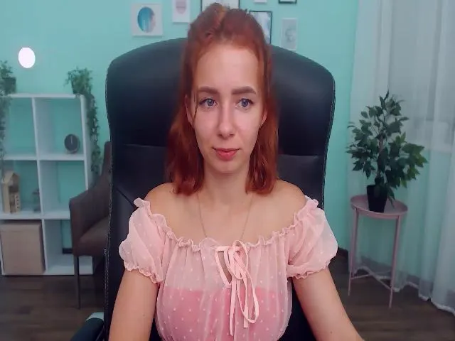 Live sex webcam photo for MircellaGrey #264012456