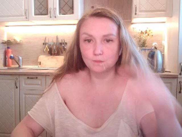 Live sex webcam photo for JaneGrey111 #253707735