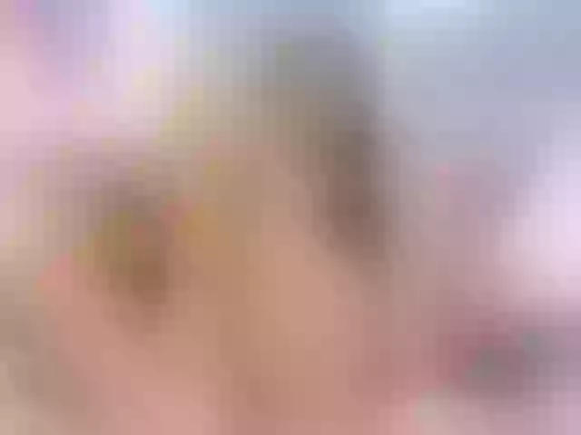 Live sex webcam photo for CarolaSallow #241370669