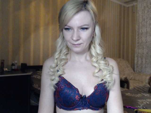 Live sex webcam photo for ParadiseAlina #287919657