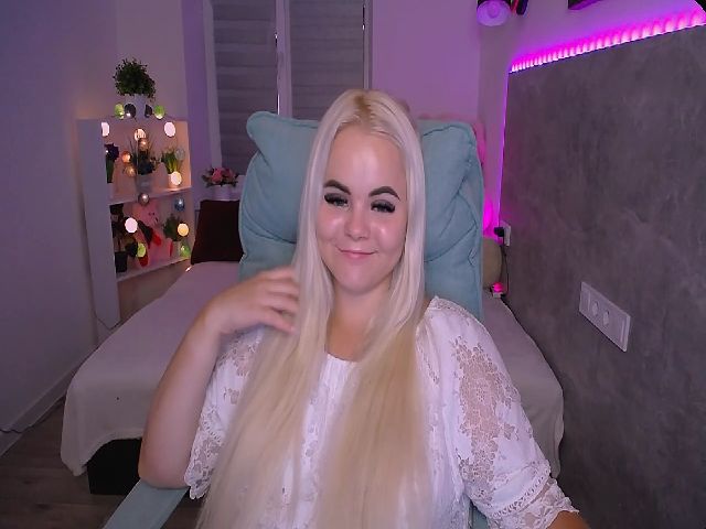 Live sex webcam photo for Jenni__fer #255162801