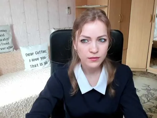 Live sex webcam photo for CherishSia #241405441