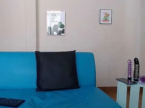 Live sex webcam photo for Nahomiii_ #245043833