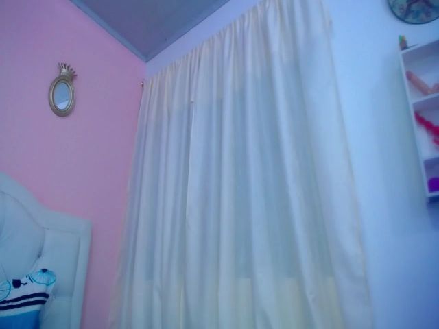 Live sex webcam photo for Petite_camila #287864133