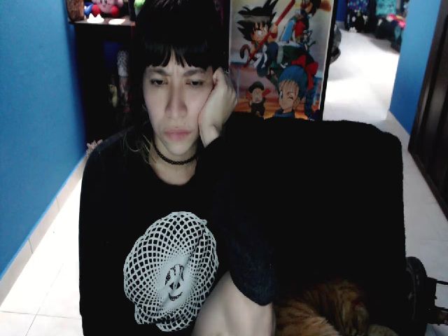 Live sex webcam photo for umaru_michae #255072366