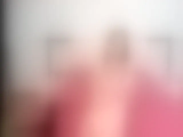 Live sex webcam photo for EllisCharmed #263346497