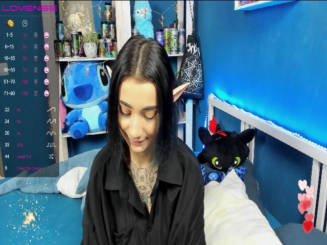 Live sex webcam photo for Nikki_Carter #257972058